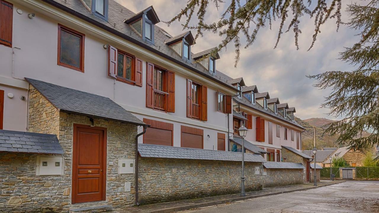 Saplan Real Estate Montlude Apartment Лес Екстериор снимка